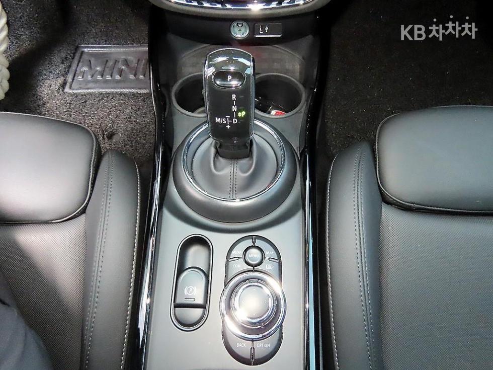 2024 - mini clubman