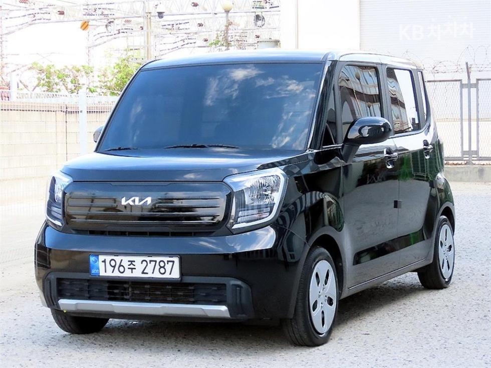 2023 - kia kia