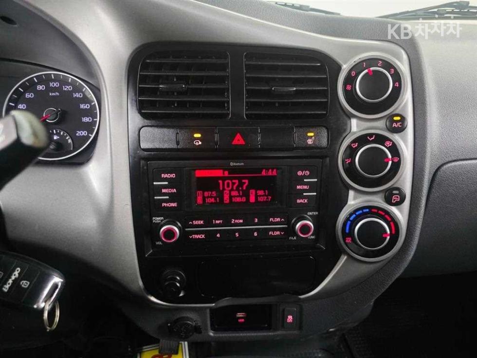 2020 - kia bongo iii