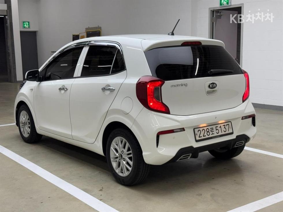 2021 - kia morning
