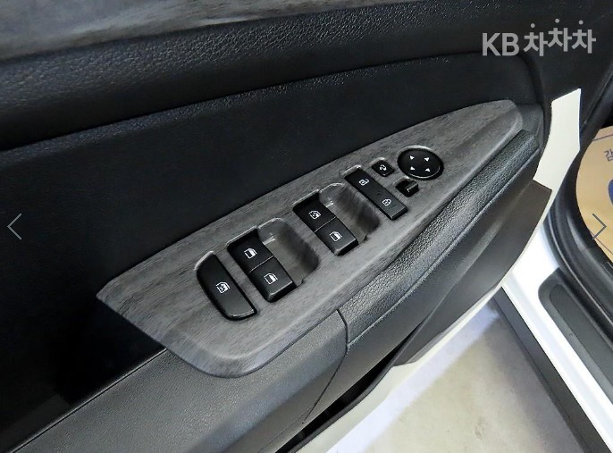 2024 - kia sportage