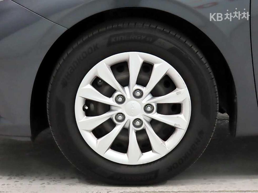 2022 - kia k3