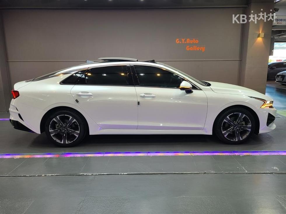 2020 - kia k5