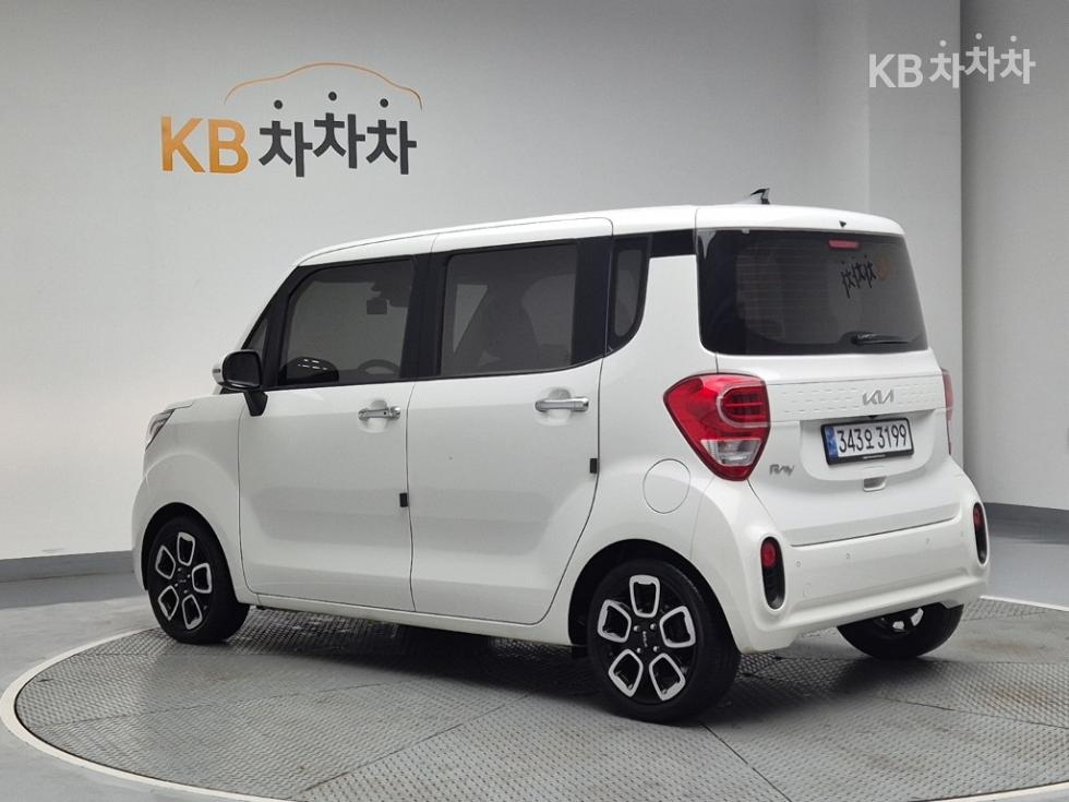 2022 - kia ray