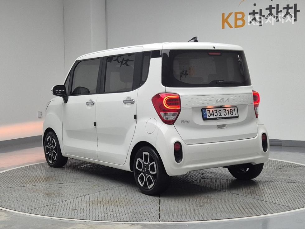 2022 - kia ray