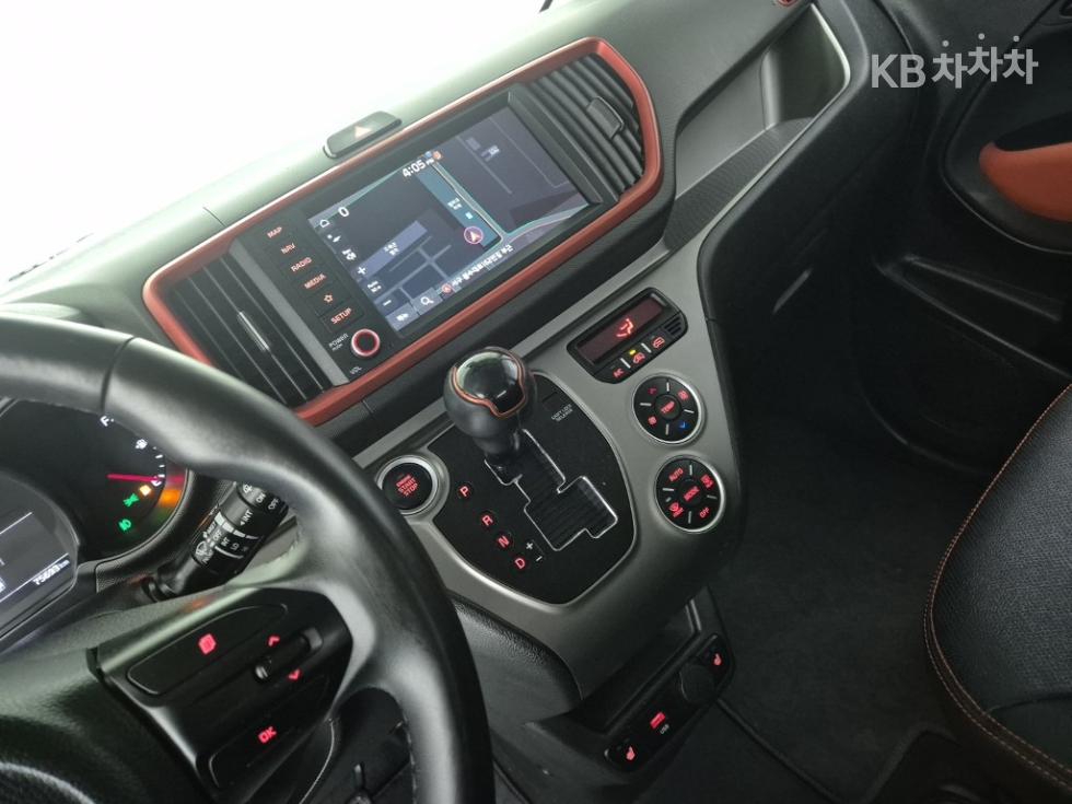 2022 - kia ray
