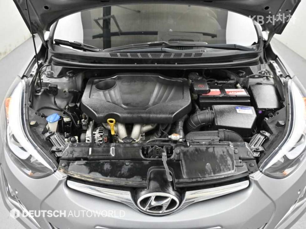 Hyundai Avante — miniaturë 6