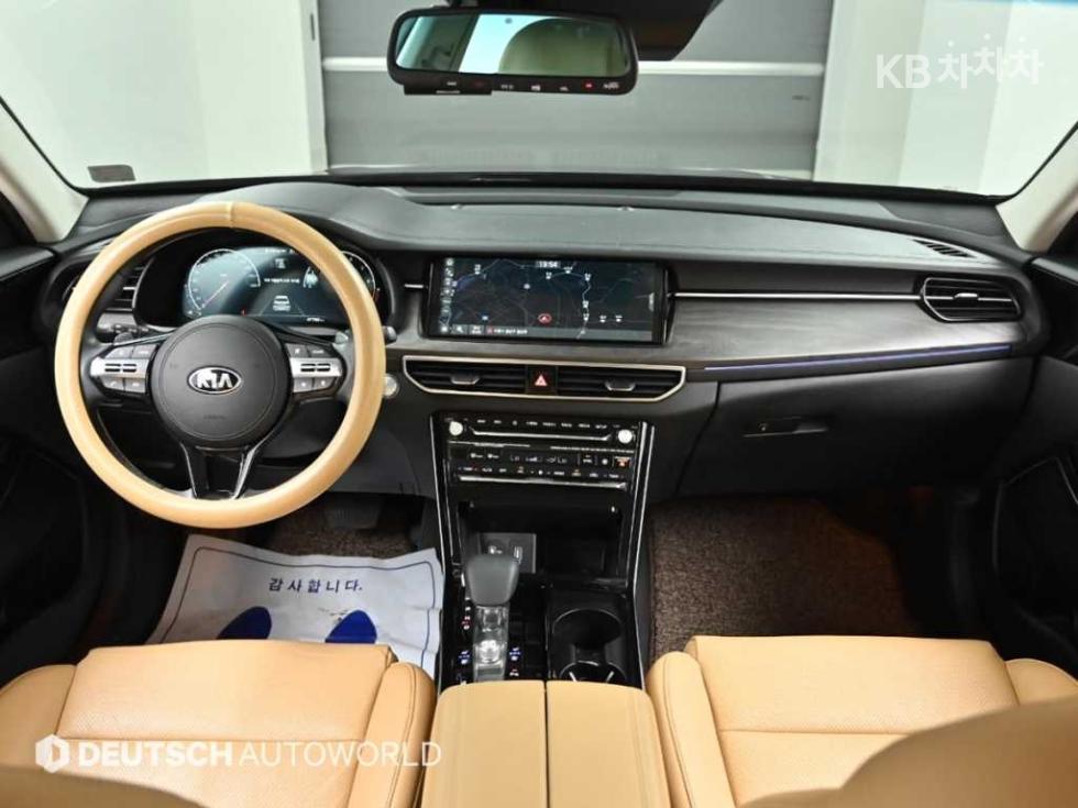 2020 - kia k7