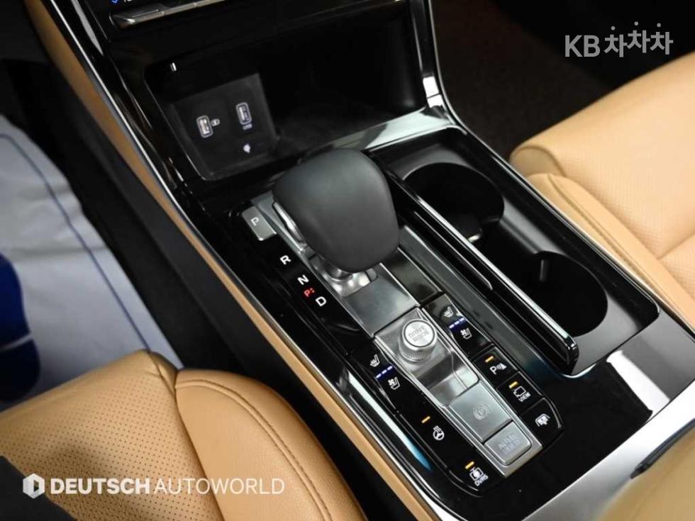 2020 - kia k7