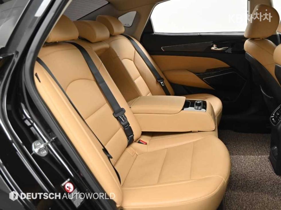 2020 - kia k7
