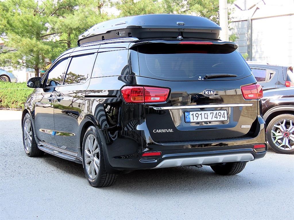 2019 - kia carnival