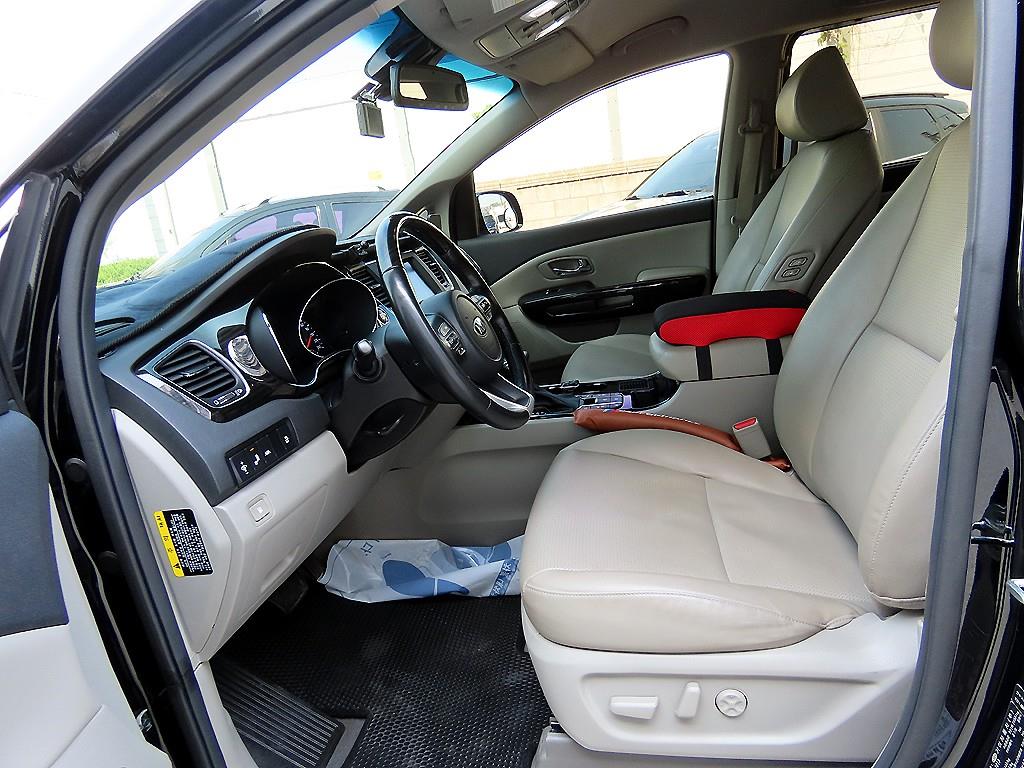 2019 - kia carnival