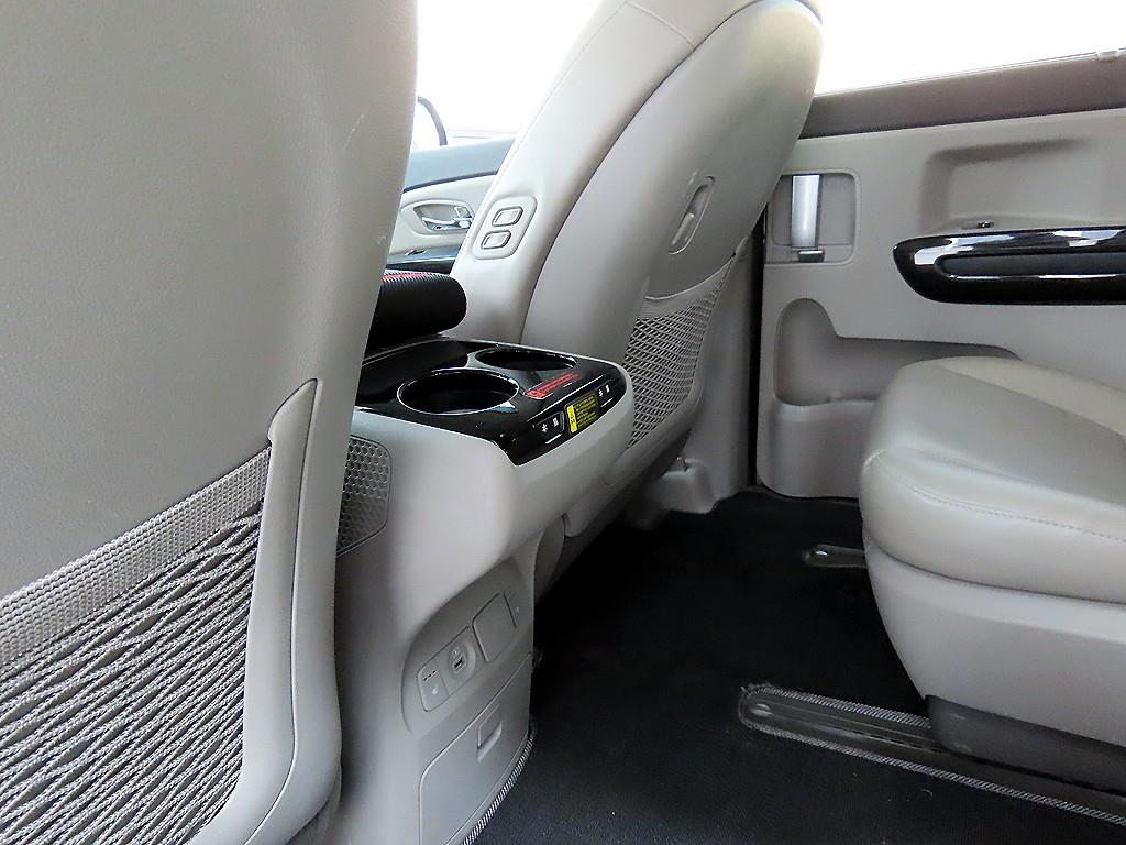 2019 - kia carnival