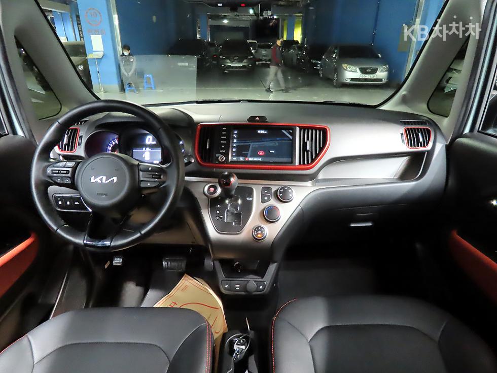 2022 - kia ray