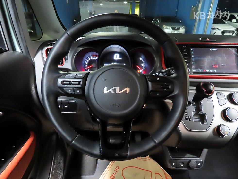 2022 - kia ray