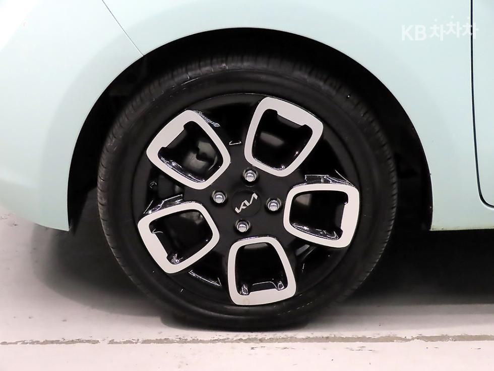 2022 - kia ray