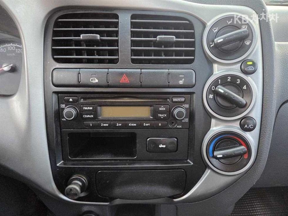 2013 - kia bongo iii