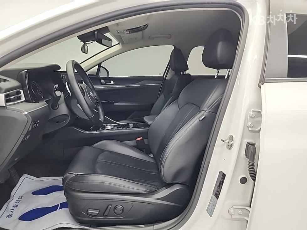 2020 - kia k5