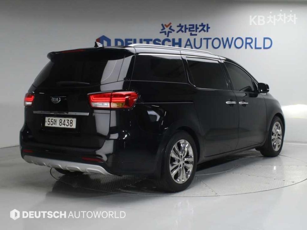 2017 - kia carnival