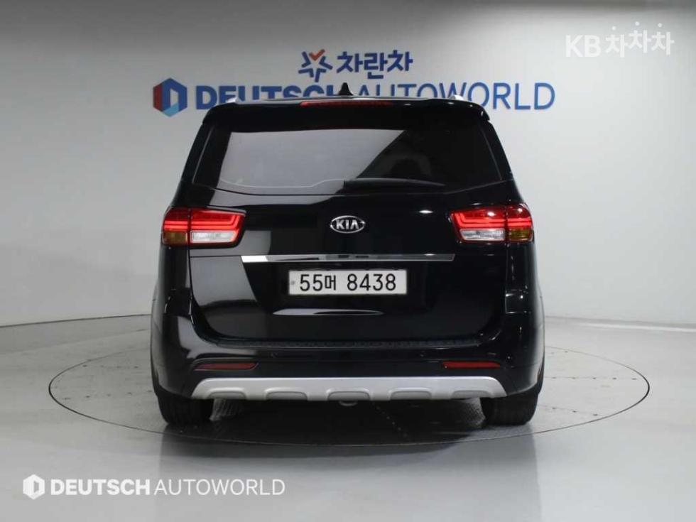 2017 - kia carnival