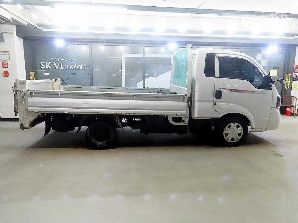 2020 - kia bongo iii