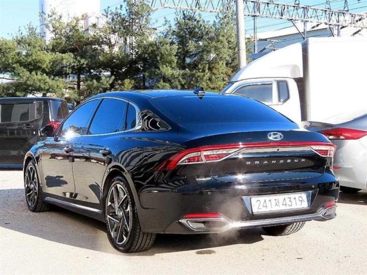 Hyundai Grandeur 2.5 Exclusive 4
