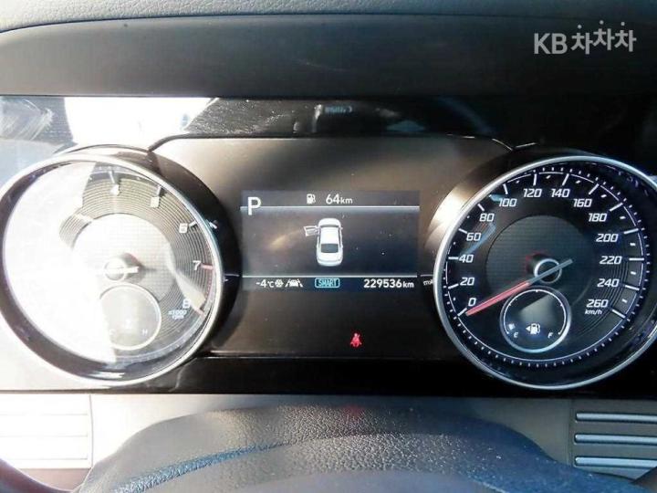 Hyundai Grandeur 2.5 Exclusive 10