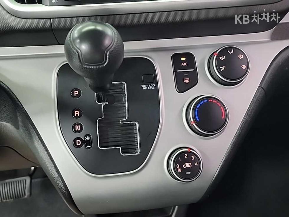 2021 - kia ray