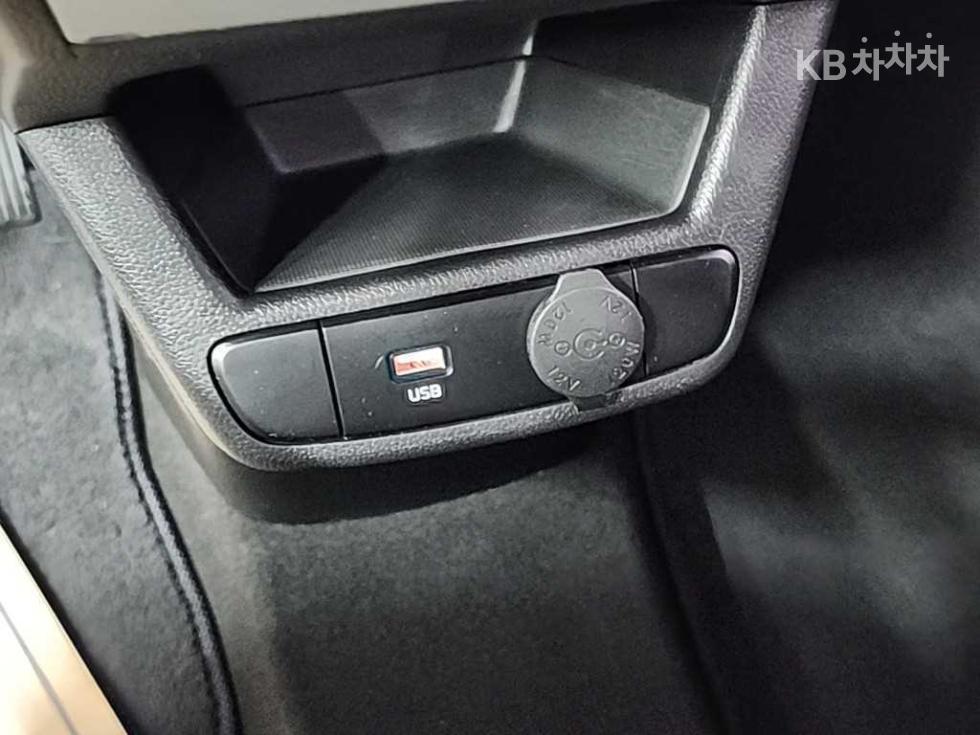 2021 - kia ray
