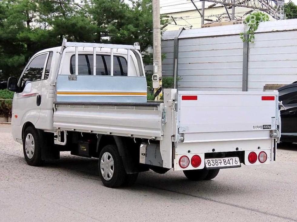 2022 - kia bongo iii