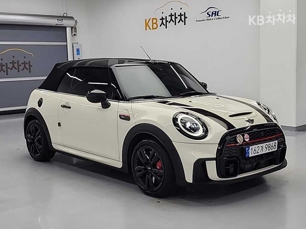 2022 MINI Used Car photo
