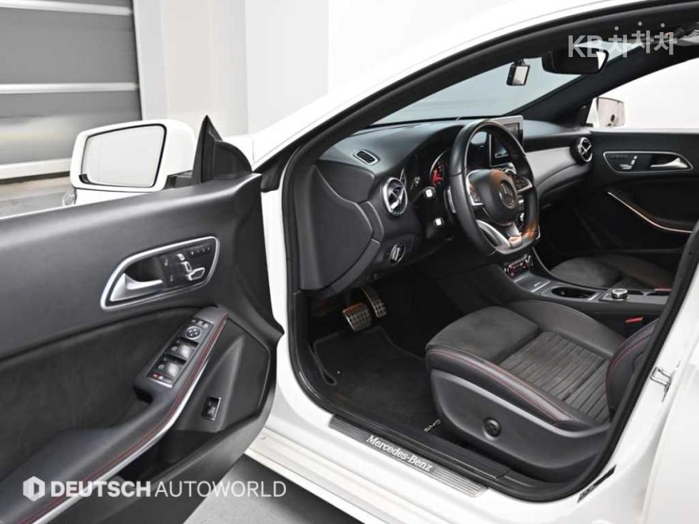 2018 - mercedes-benz cla-class
