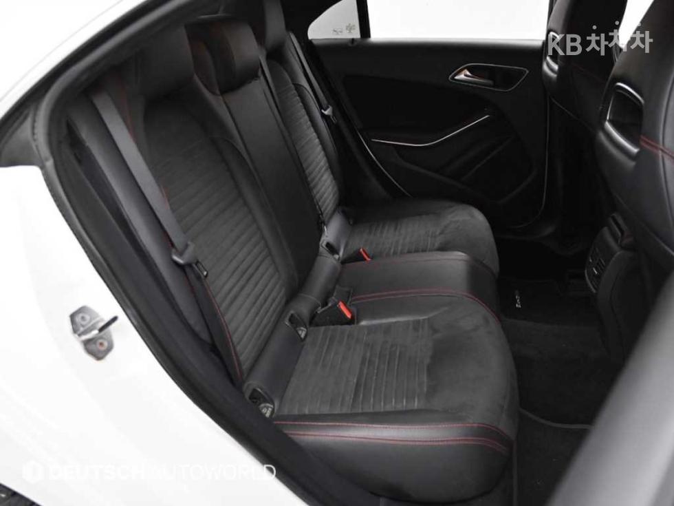 2018 - mercedes-benz cla-class