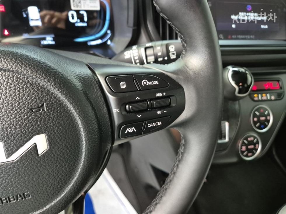 2025 - kia kia