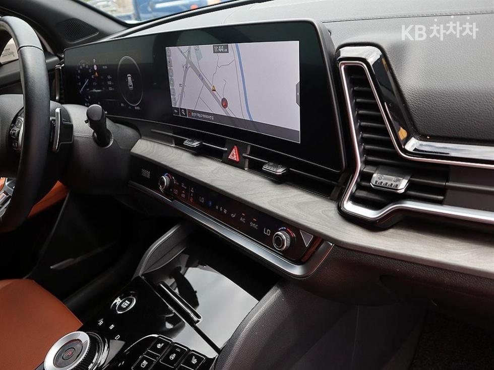 2024 - kia sportage