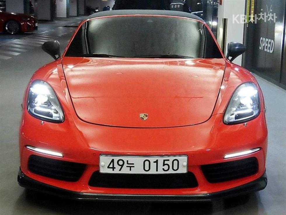 2016 Porsche 718 photo