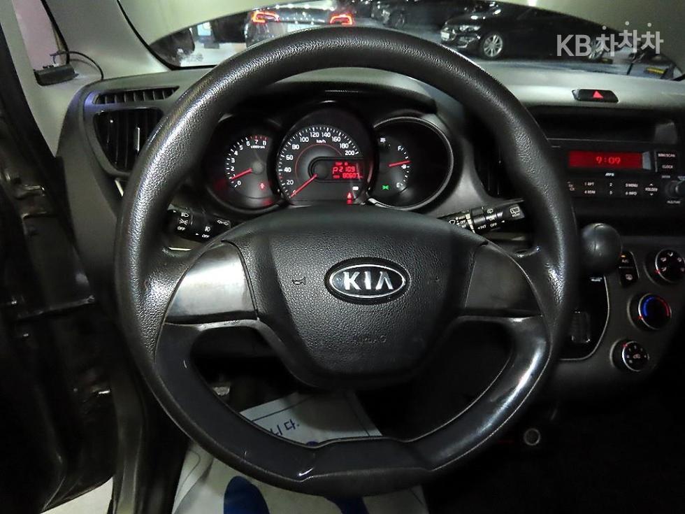 2013 - kia ray-ban