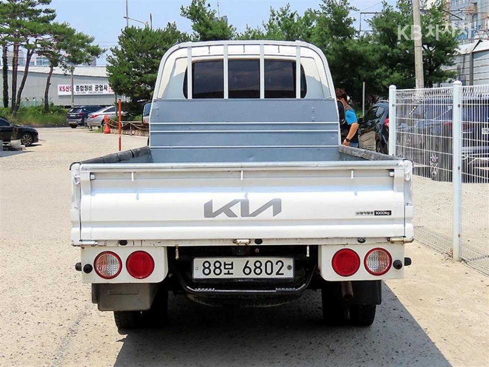2018 - kia bongo iii