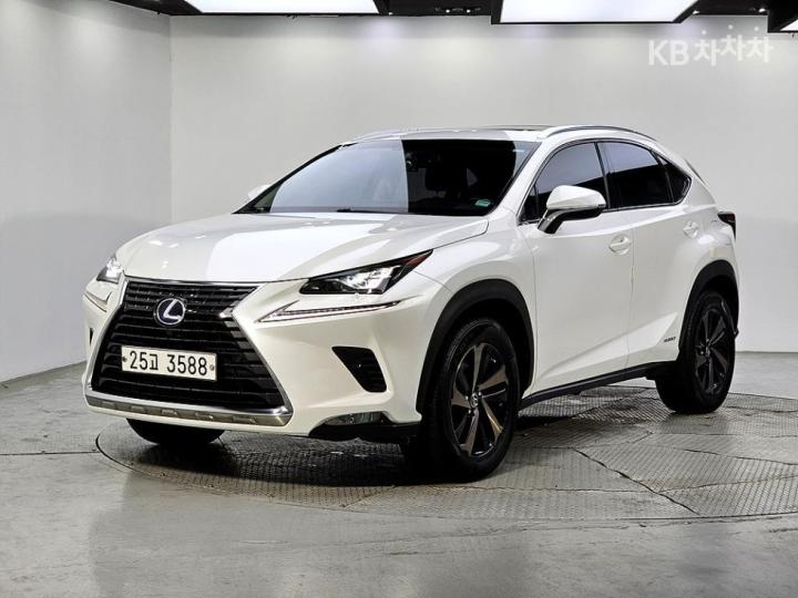 Lexus NX 300h Executive