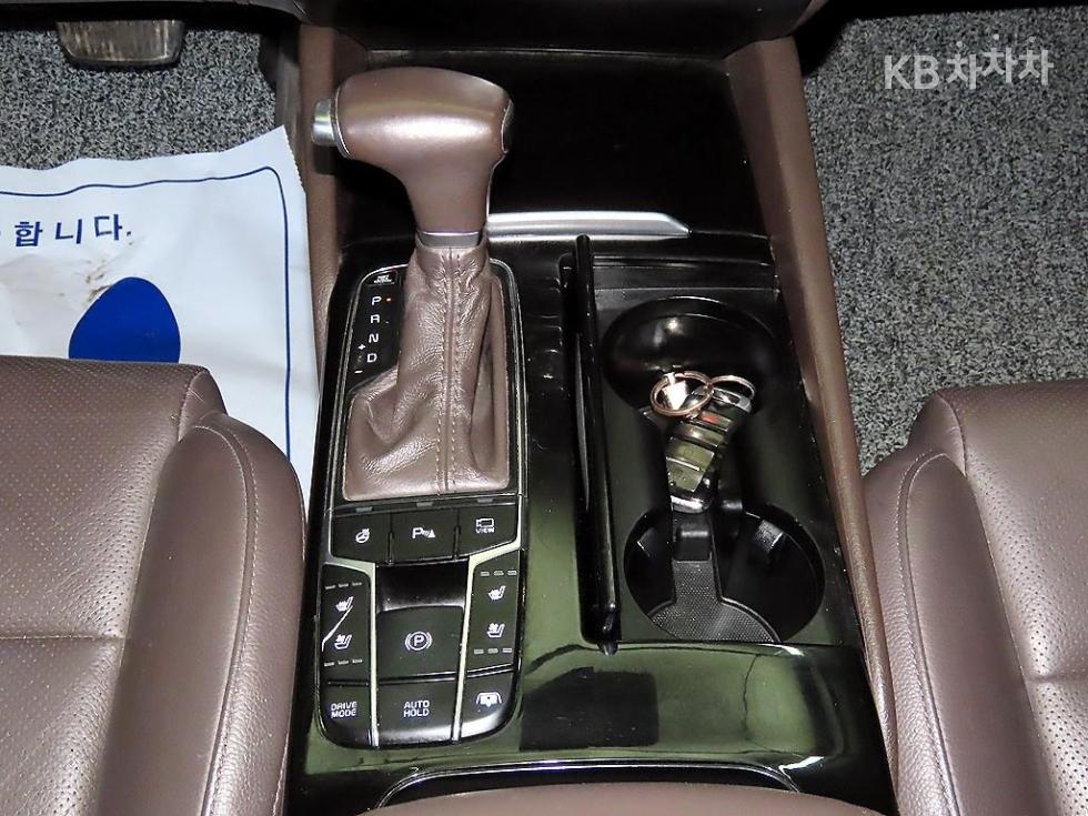 2016 - kia k7