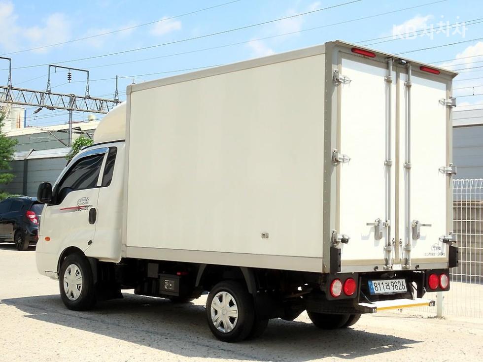 2023 - kia bongo iii