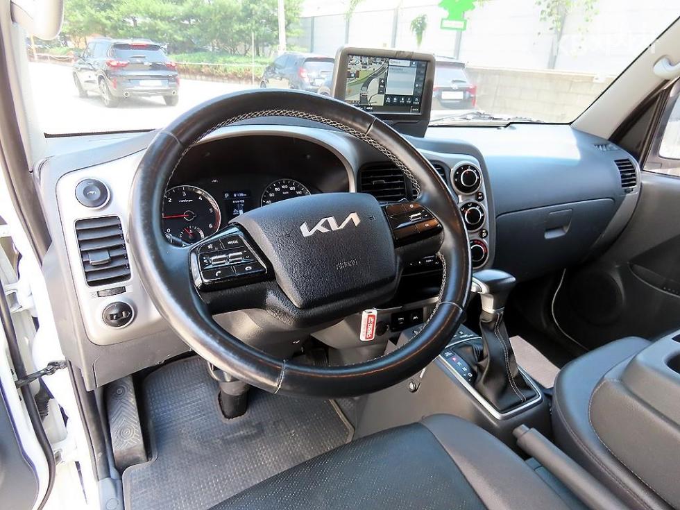 2023 - kia bongo iii