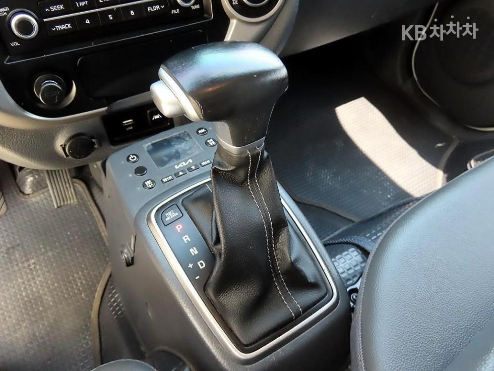 2023 - kia bongo iii