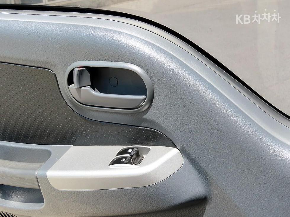2023 - kia bongo iii