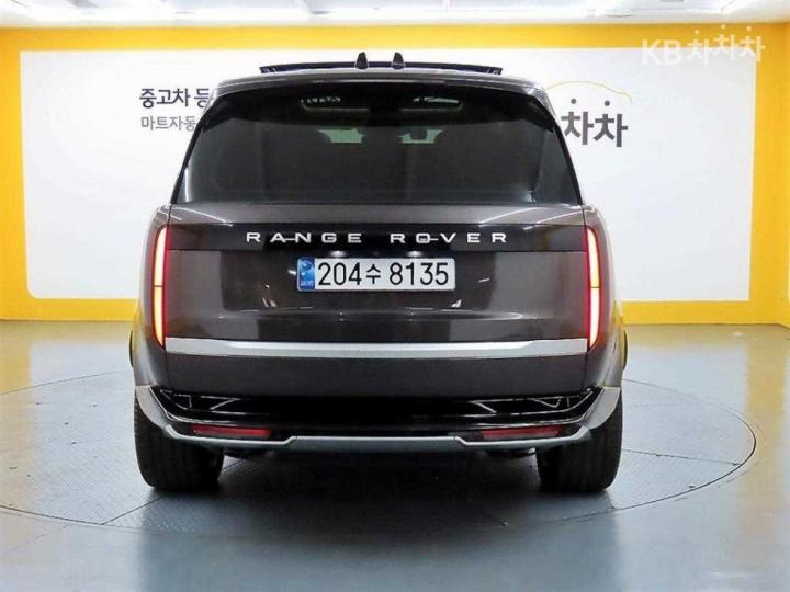 Land Rover Range Rover — miniaturë 3