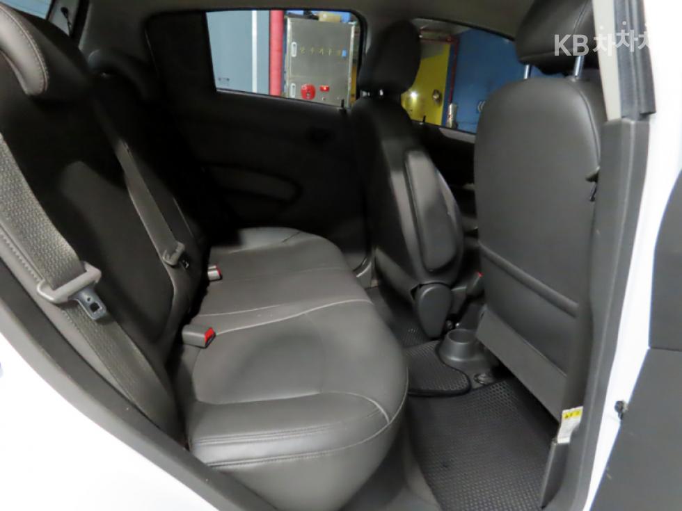 Chevrolet Spark — miniaturë 9