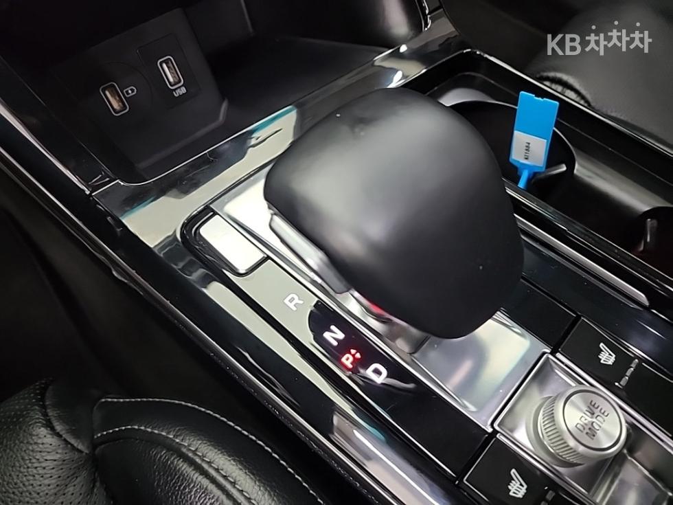 2020 - kia k7