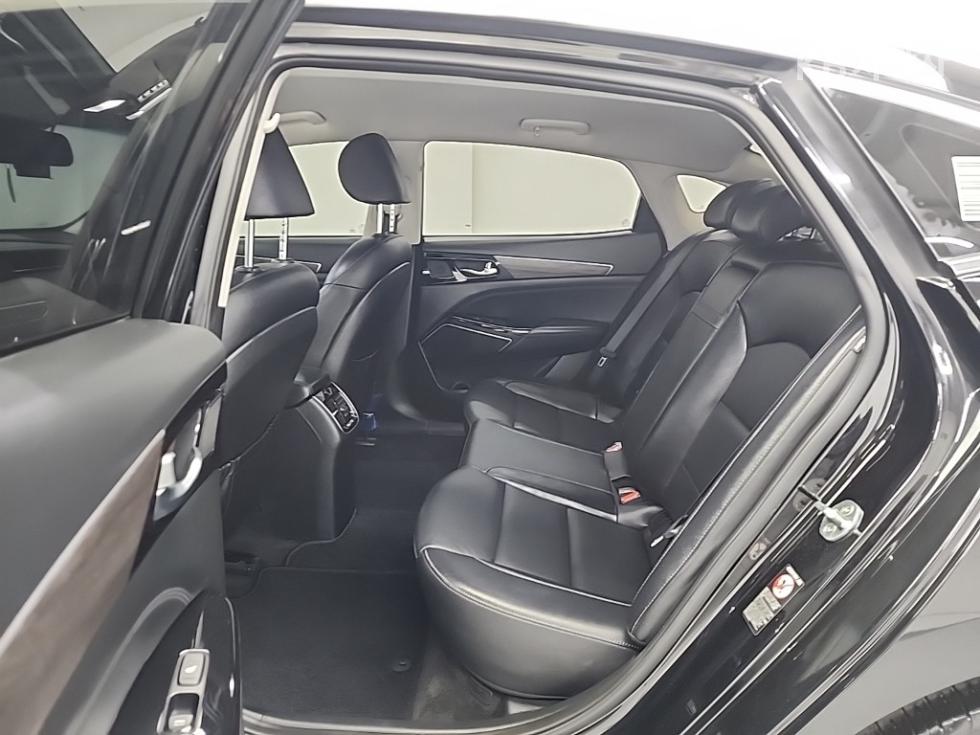 2020 - kia k7