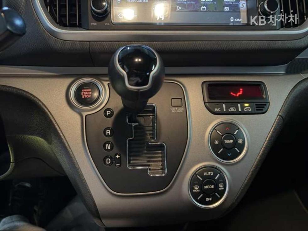 2022 - kia ray