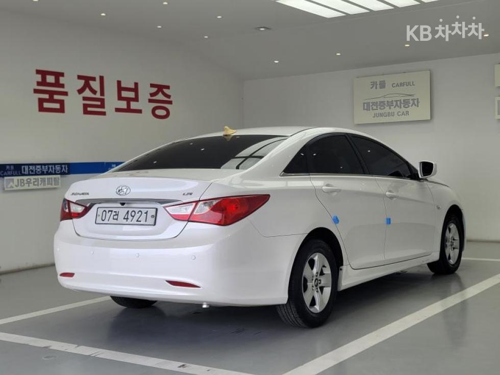 Hyundai Sonata — miniaturë 4
